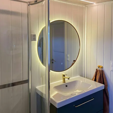 With A Modern Touch On Prázdninový dům Tjøme